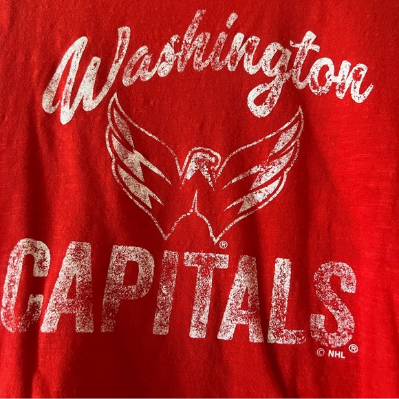 Ladies 2x Washington Capitals shirt - Picture 2 of 3